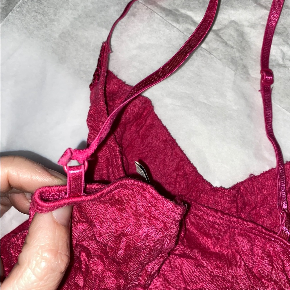 $3 IF BUNDLED 🦄VINTAGE🦄 Size Small Sequined Stretchy Cami - Picture 4 of 5